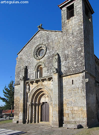Iglesia de A Mezquita. Rom&aacute;nico de Ourense