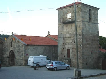 Monasterio de Sobrado de Trives desde el suroeste