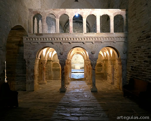 Priorato de Serrabona: tribuna