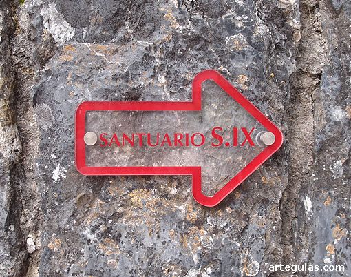 Cartel indicador del santuario