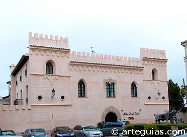 Edificio modernista de Rubielos de Mora, Teruel