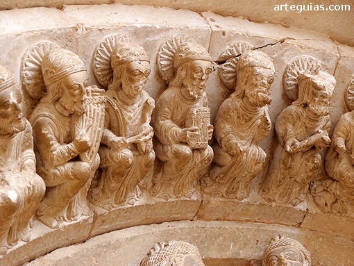 Relieve de la puerta de Ahedo de Butrón