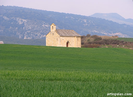 Ermita románica de Santa Catalina de Azcona
