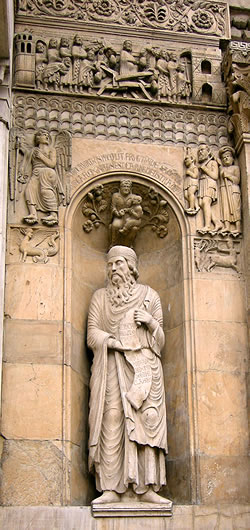 Parte de la fachada de la CAtedral de Parma