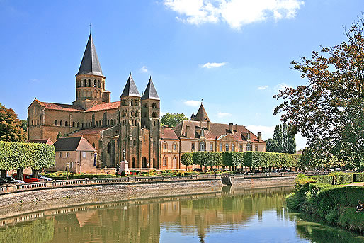 El sitio cluniacense de Paray le Monial